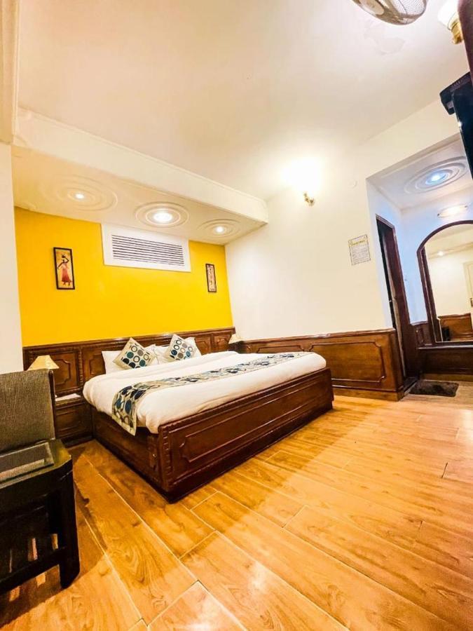 Hotel Sangeet Shimla Exteriör bild